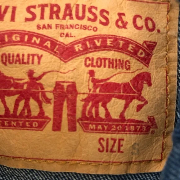 Levi Strauss Denim Jacket Excellent Condition - Picture 3 of 5